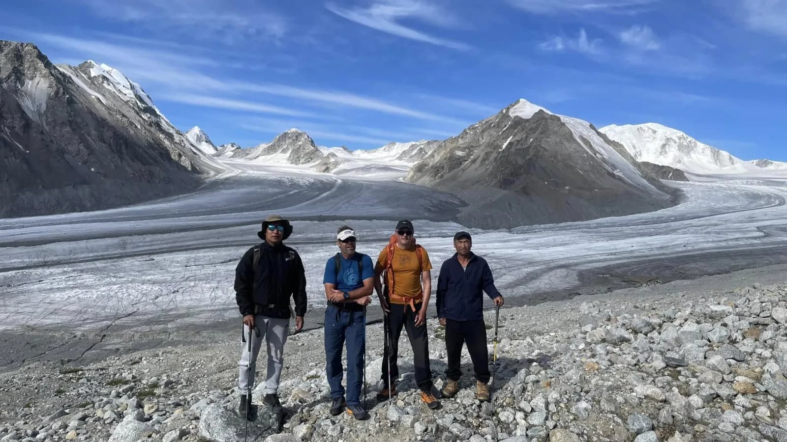 West Loop - Eagle hunters of Western Mongolia 8