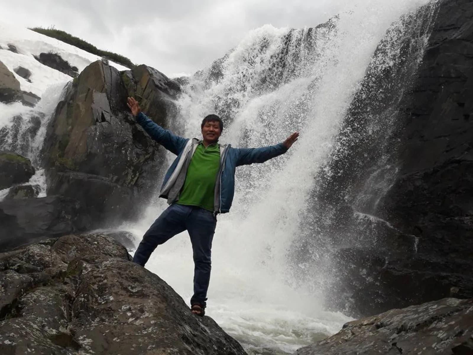 West Loop - Eagle hunters of Western Mongolia 20