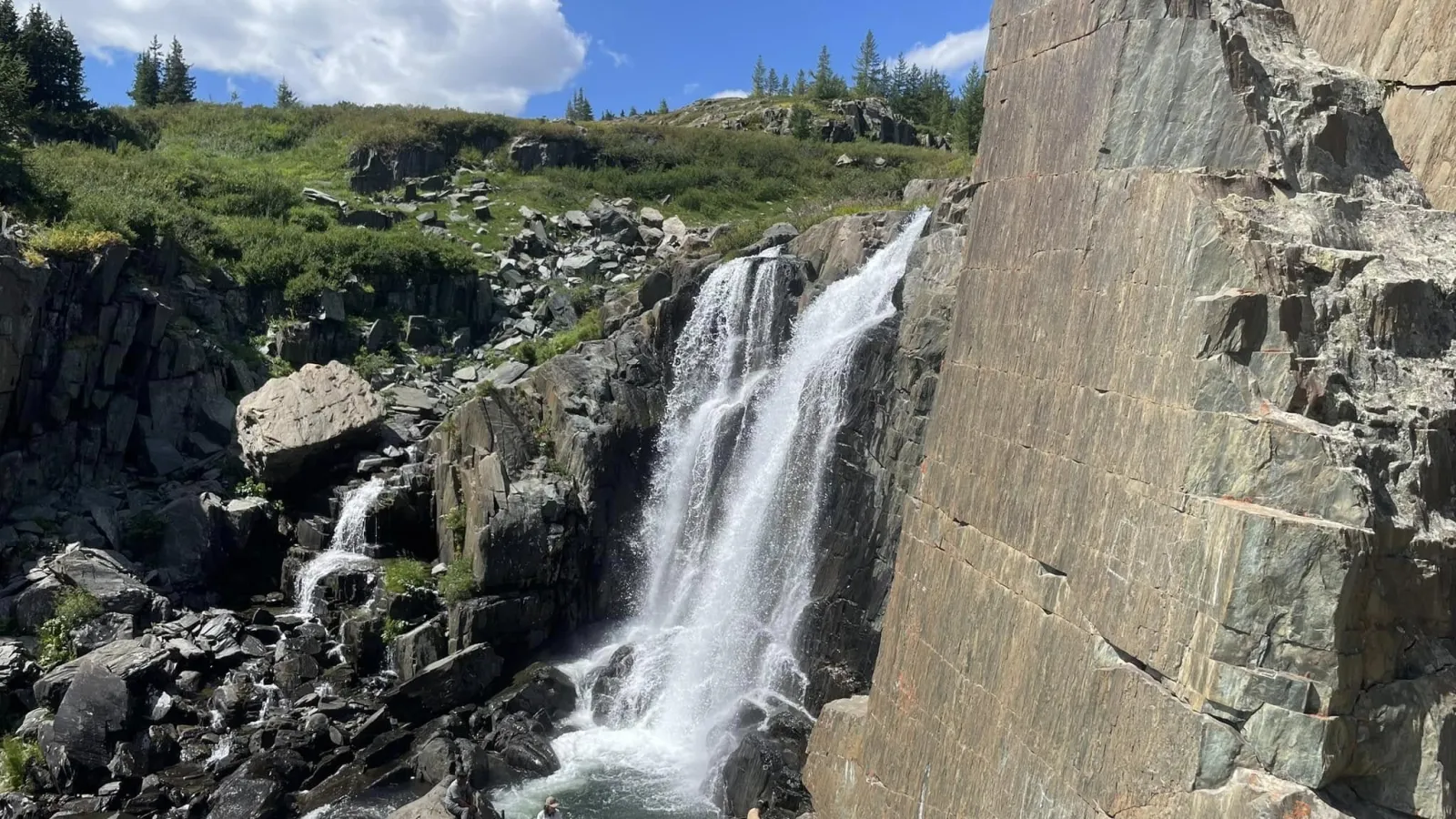 Eagle Hunters of Western Mongolia gallery 6